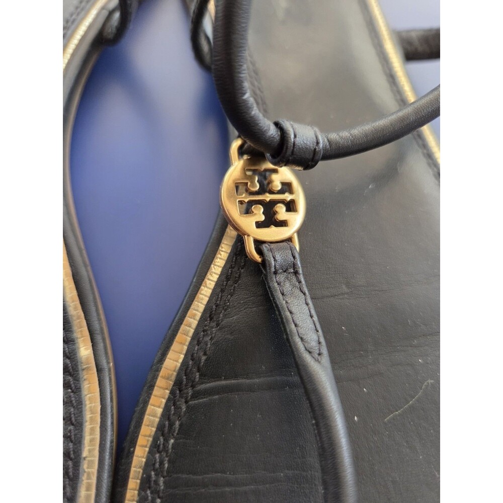 Tory Burch Women's 7M Leather Black  Emmy T-strap Sandal Gold Logo Flat Shoe - Picture 2 of 11